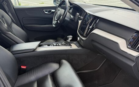 Volvo XC60 II, 2019 год, 3 080 000 рублей, 8 фотография