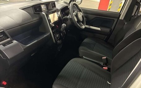Toyota Roomy I, 2022 год, 1 000 000 рублей, 9 фотография