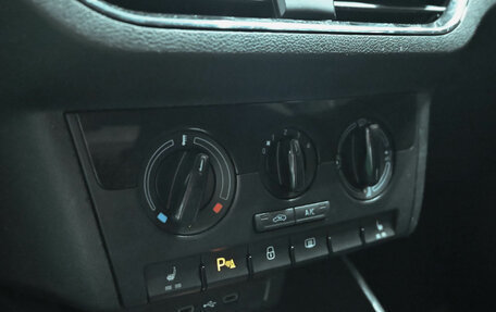 Skoda Rapid II, 2021 год, 1 300 000 рублей, 15 фотография