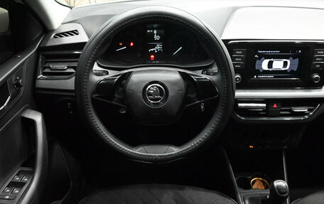 Skoda Rapid II, 2021 год, 1 300 000 рублей, 12 фотография
