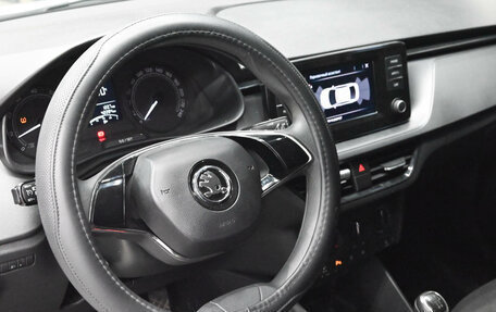 Skoda Rapid II, 2021 год, 1 300 000 рублей, 16 фотография