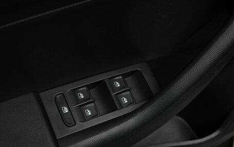 Skoda Rapid II, 2021 год, 1 300 000 рублей, 13 фотография
