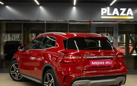 Mercedes-Benz GLA, 2014 год, 1 999 000 рублей, 3 фотография