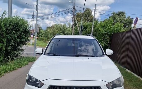 Mitsubishi Outlander III рестайлинг 3, 2012 год, 1 100 000 рублей, 1 фотография