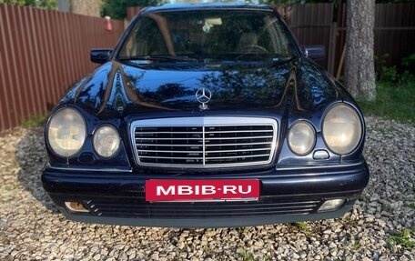 Mercedes-Benz E-Класс, 1997 год, 350 000 рублей, 3 фотография