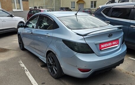 Hyundai Solaris II рестайлинг, 2012 год, 500 000 рублей, 4 фотография