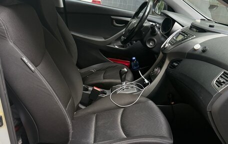 Hyundai Elantra V, 2012 год, 820 000 рублей, 7 фотография
