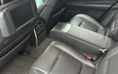 BMW 5 серия, 2010 год, 1 350 000 рублей, 16 фотография