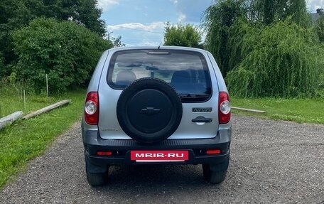 Chevrolet Niva I рестайлинг, 2009 год, 295 000 рублей, 3 фотография