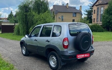 Chevrolet Niva I рестайлинг, 2009 год, 295 000 рублей, 2 фотография