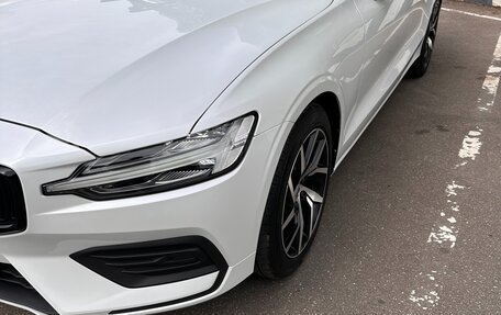 Volvo S60 III, 2020 год, 3 580 000 рублей, 2 фотография
