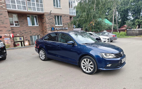 Volkswagen Jetta VI, 2015 год, 1 249 000 рублей, 3 фотография