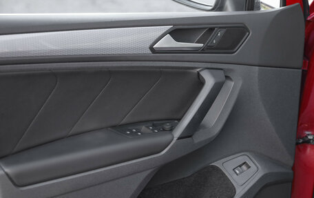 Volkswagen Tiguan II, 2021 год, 2 599 000 рублей, 24 фотография