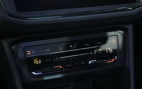 Volkswagen Tiguan II, 2021 год, 2 599 000 рублей, 20 фотография