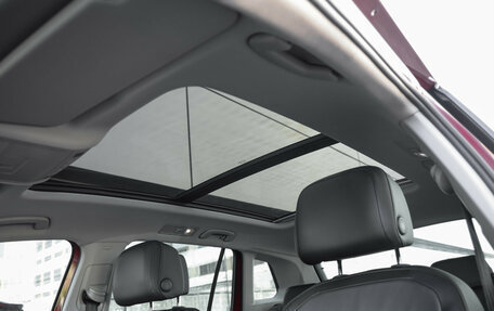 Volkswagen Tiguan II, 2021 год, 2 599 000 рублей, 26 фотография