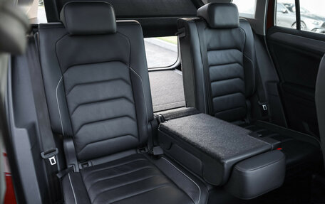 Volkswagen Tiguan II, 2021 год, 2 599 000 рублей, 30 фотография
