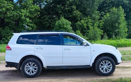 Mitsubishi Pajero Sport II рестайлинг, 2013 год, 1 720 000 рублей, 10 фотография