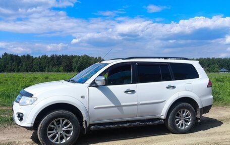 Mitsubishi Pajero Sport II рестайлинг, 2013 год, 1 720 000 рублей, 3 фотография