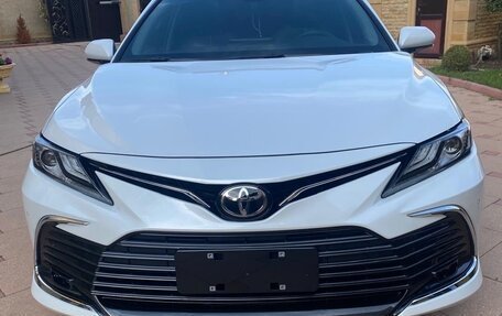 Toyota Camry, 2023 год, 3 700 000 рублей, 1 фотография
