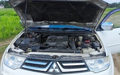 Mitsubishi Pajero Sport II рестайлинг, 2013 год, 1 720 000 рублей, 19 фотография