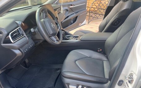 Toyota Camry, 2023 год, 3 700 000 рублей, 8 фотография