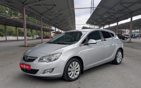 Opel Astra J, 2010 год, 799 900 рублей, 4 фотография