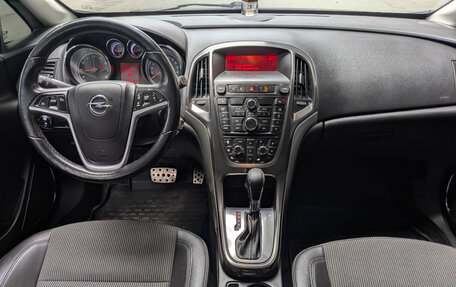 Opel Astra J, 2010 год, 799 900 рублей, 8 фотография