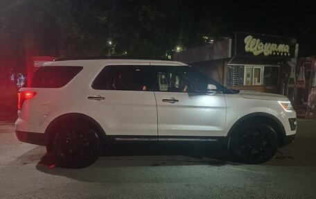 Ford Explorer VI, 2015 год, 2 400 000 рублей, 2 фотография