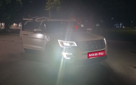 Ford Explorer VI, 2015 год, 2 400 000 рублей, 10 фотография
