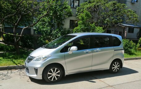 Honda Freed I, 2014 год, 1 350 000 рублей, 1 фотография