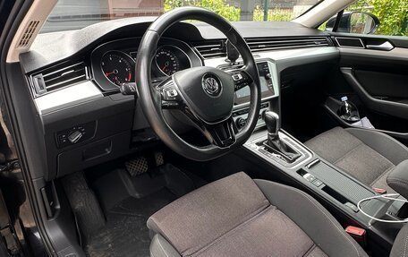 Volkswagen Passat B8 рестайлинг, 2019 год, 1 600 000 рублей, 15 фотография