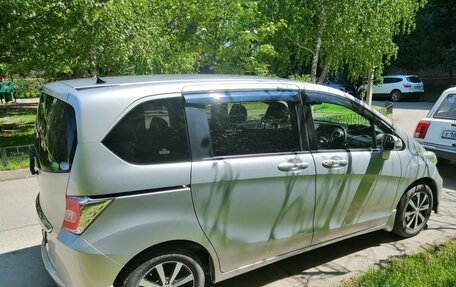 Honda Freed I, 2014 год, 1 350 000 рублей, 5 фотография