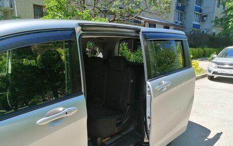 Honda Freed I, 2014 год, 1 350 000 рублей, 10 фотография