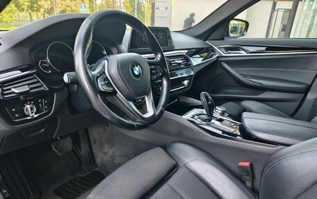 BMW 5 серия, 2018 год, 2 390 000 рублей, 10 фотография