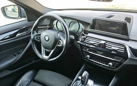 BMW 5 серия, 2018 год, 2 390 000 рублей, 12 фотография