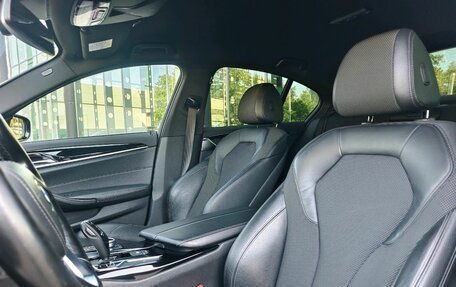 BMW 5 серия, 2018 год, 2 390 000 рублей, 17 фотография