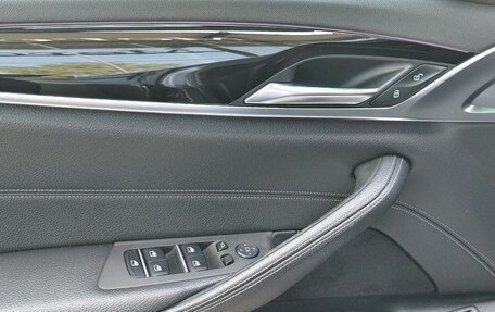 BMW 5 серия, 2018 год, 2 390 000 рублей, 19 фотография