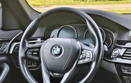 BMW 5 серия, 2018 год, 2 390 000 рублей, 13 фотография