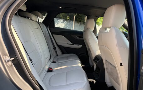 Jaguar F-Pace, 2016 год, 3 400 000 рублей, 10 фотография