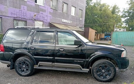 Lincoln Navigator, 2002 год, 600 000 рублей, 3 фотография