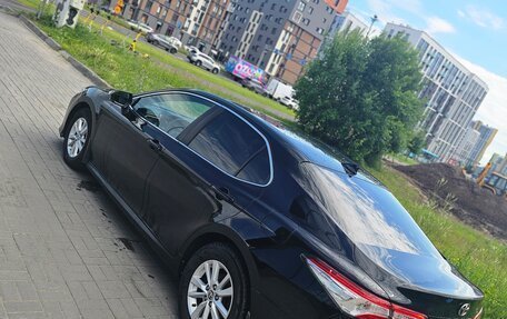 Toyota Camry, 2021 год, 2 300 000 рублей, 3 фотография