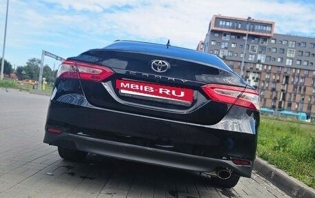 Toyota Camry, 2021 год, 2 300 000 рублей, 11 фотография