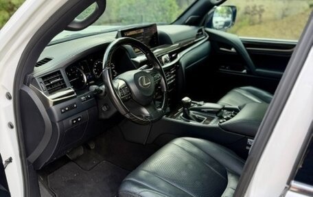 Lexus LX III, 2020 год, 7 999 999 рублей, 15 фотография