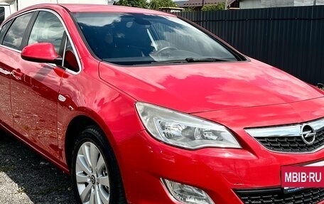 Opel Astra J, 2011 год, 649 000 рублей, 3 фотография
