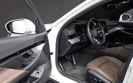 BMW 5 серия, 2024 год, 5 787 924 рублей, 33 фотография