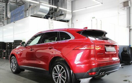 Jaguar F-Pace, 2017 год, 1 920 000 рублей, 8 фотография