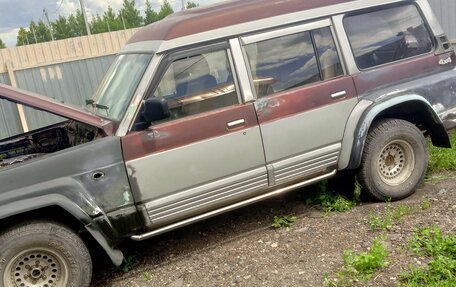 Nissan Patrol, 1993 год, 300 000 рублей, 2 фотография