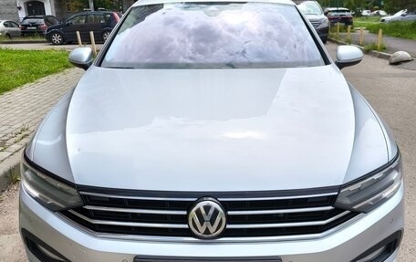 Volkswagen Passat B8 рестайлинг, 2020 год, 3 100 000 рублей, 1 фотография