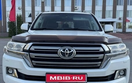 Toyota Land Cruiser 200, 2019 год, 6 350 000 рублей, 1 фотография