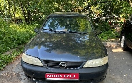 Opel Vectra B рестайлинг, 1998 год, 130 000 рублей, 1 фотография